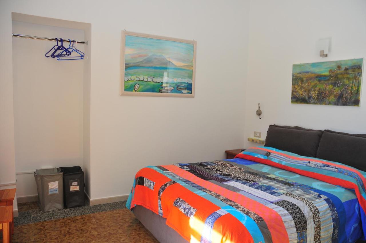 Il Giardino Di Tatiana Rooms & Breakfast La Maddalena  Exterior photo