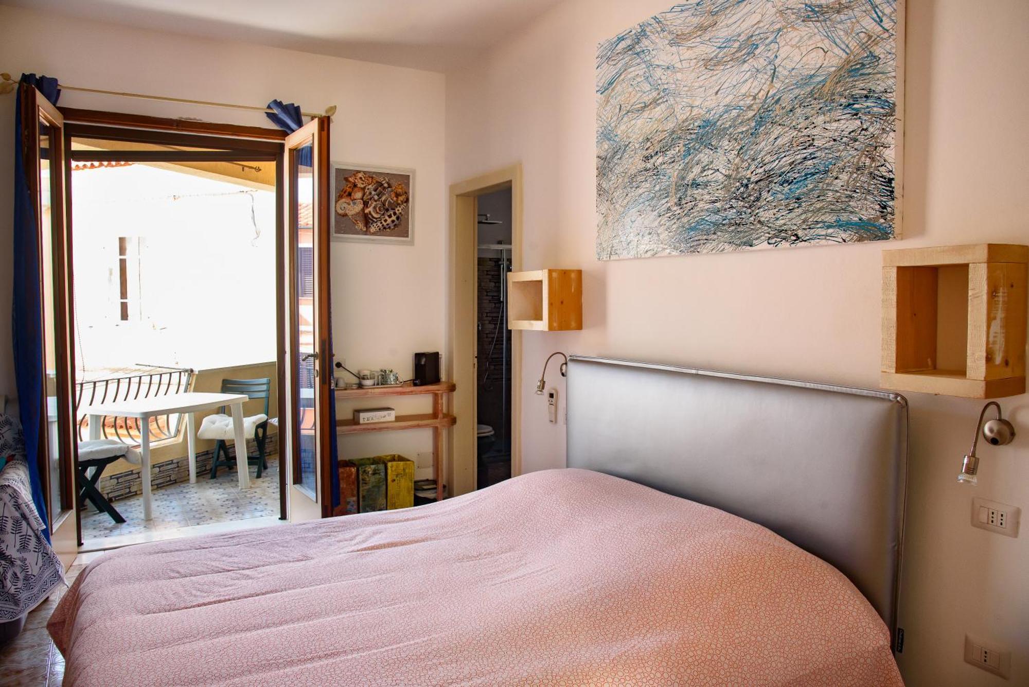 Il Giardino Di Tatiana Rooms & Breakfast La Maddalena  Exterior photo