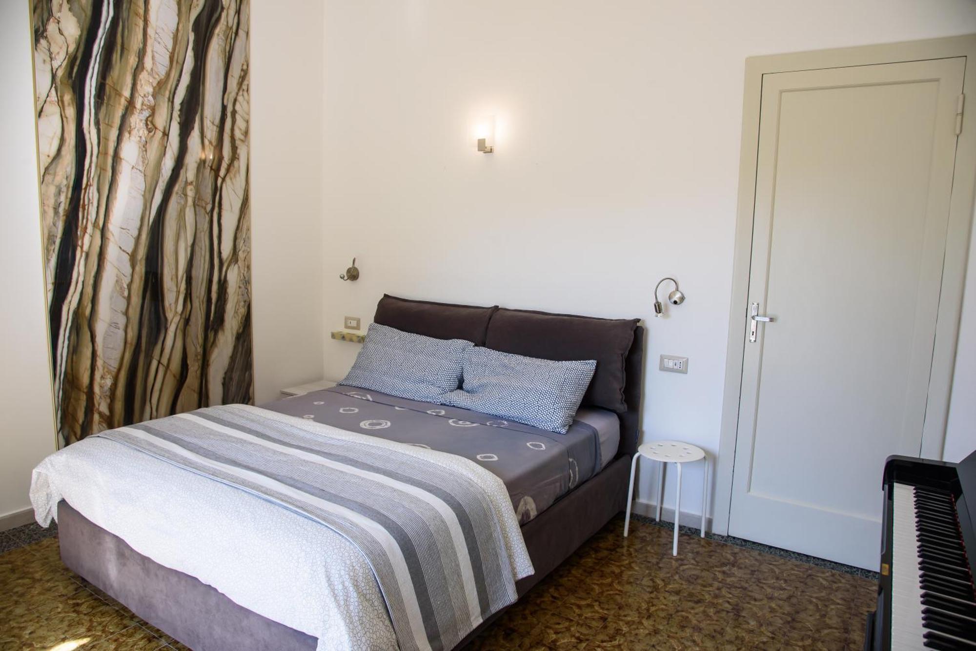 Il Giardino Di Tatiana Rooms & Breakfast La Maddalena  Exterior photo