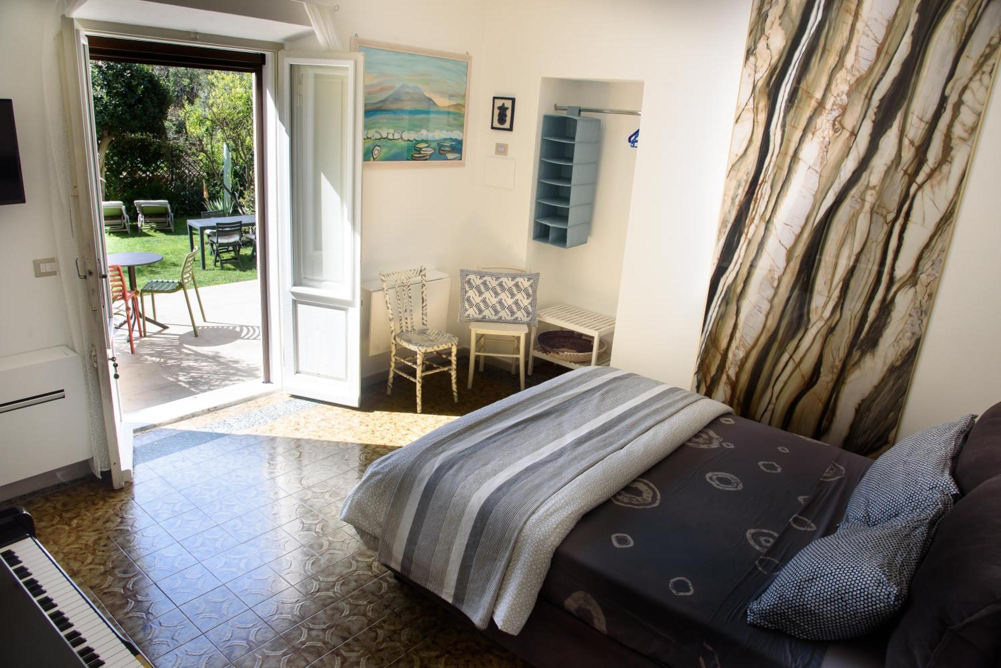 Il Giardino Di Tatiana Rooms & Breakfast La Maddalena  Exterior photo