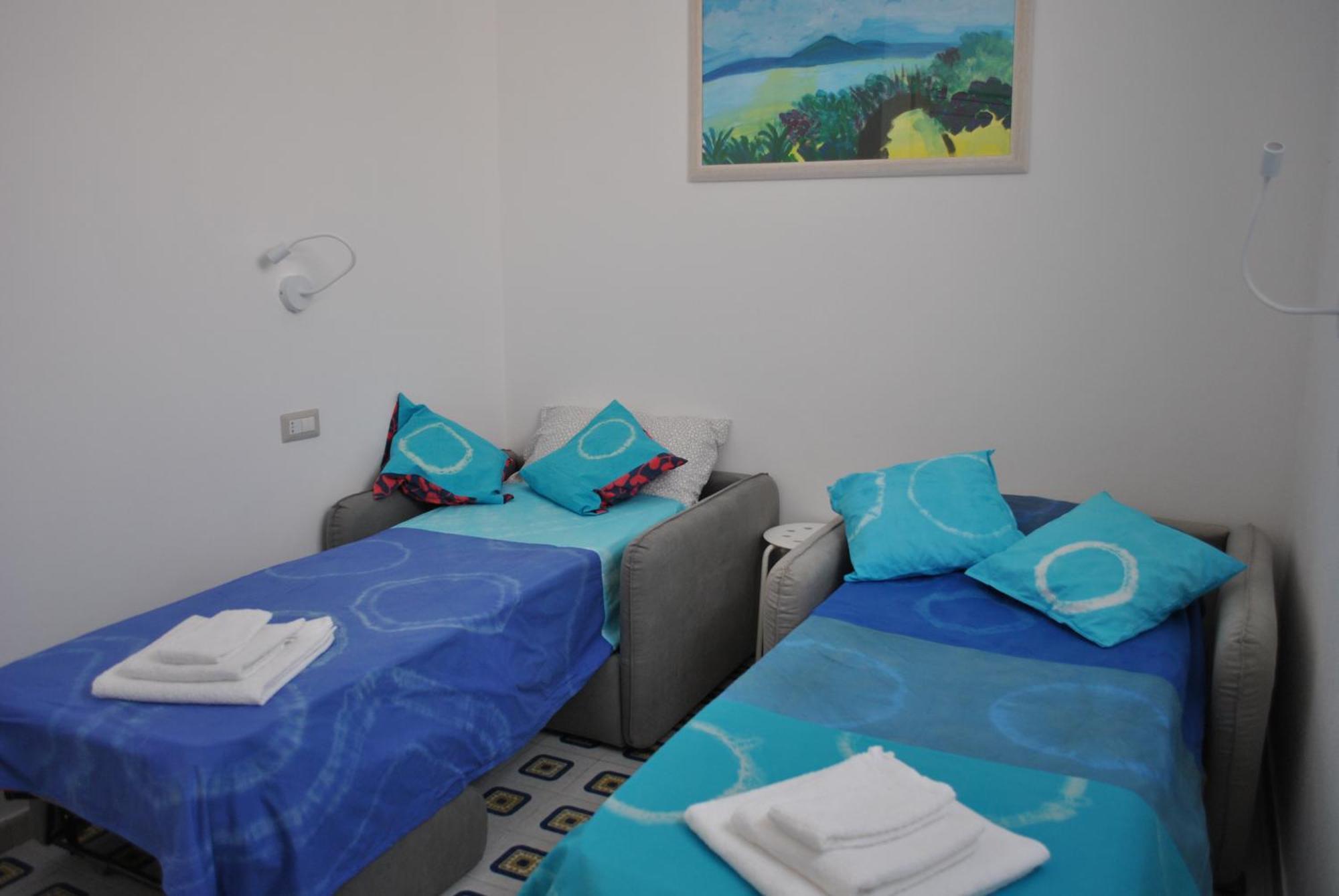 Il Giardino Di Tatiana Rooms & Breakfast La Maddalena  Room photo