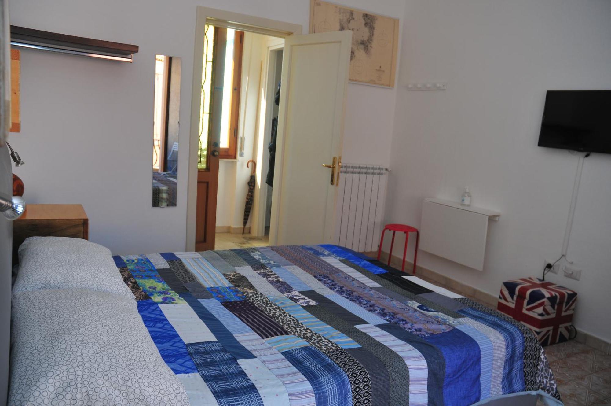 Il Giardino Di Tatiana Rooms & Breakfast La Maddalena  Room photo