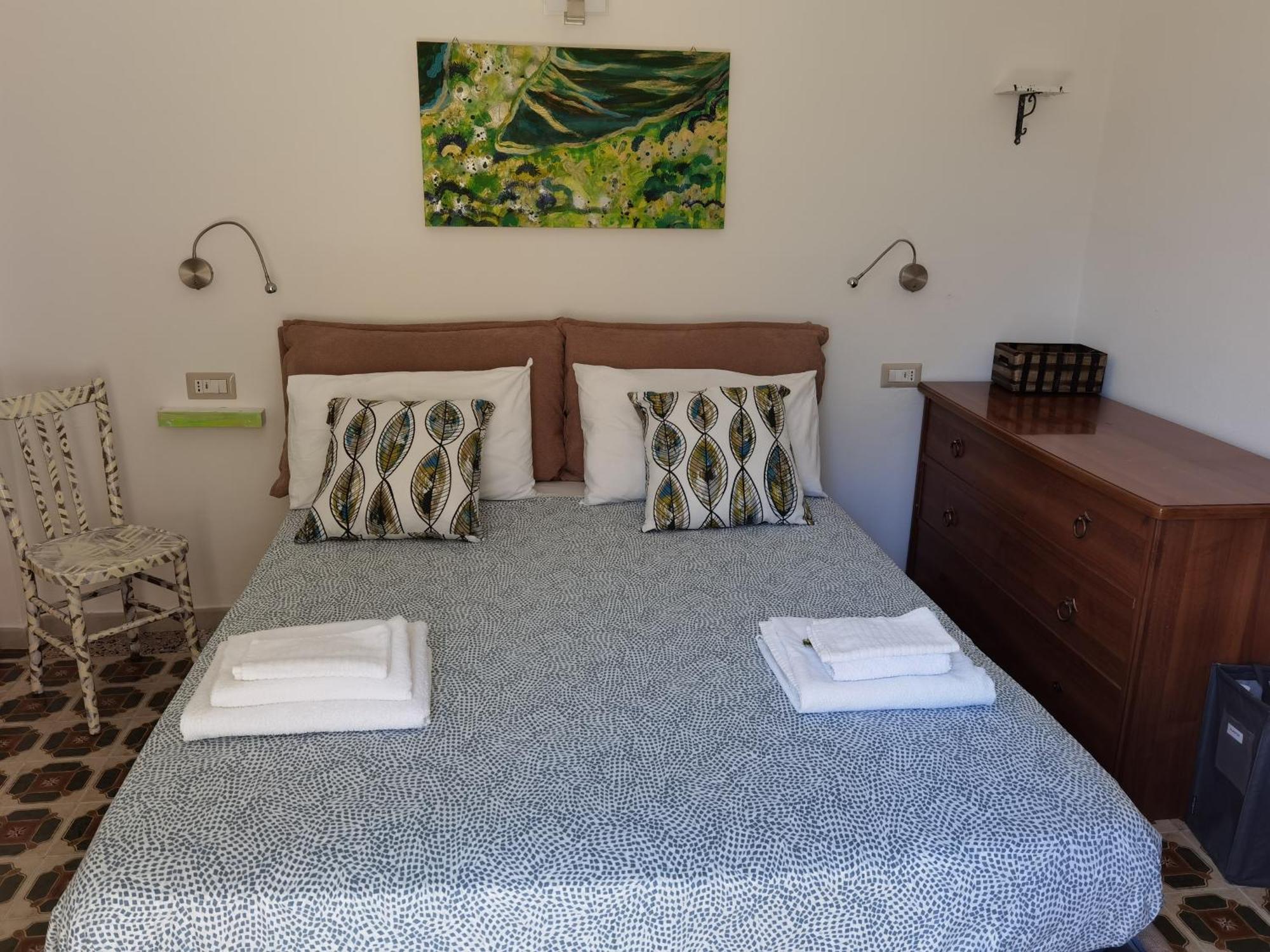 Il Giardino Di Tatiana Rooms & Breakfast La Maddalena  Room photo